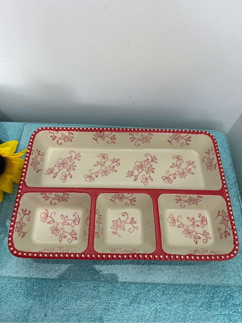 Temp-Tations Cream and Red Divided Serving Tray